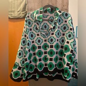 Chic Geometric Green and Black Blouse